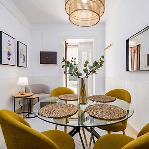 New! Unique 1 Bedroom Apartment- Santa Catarina 42